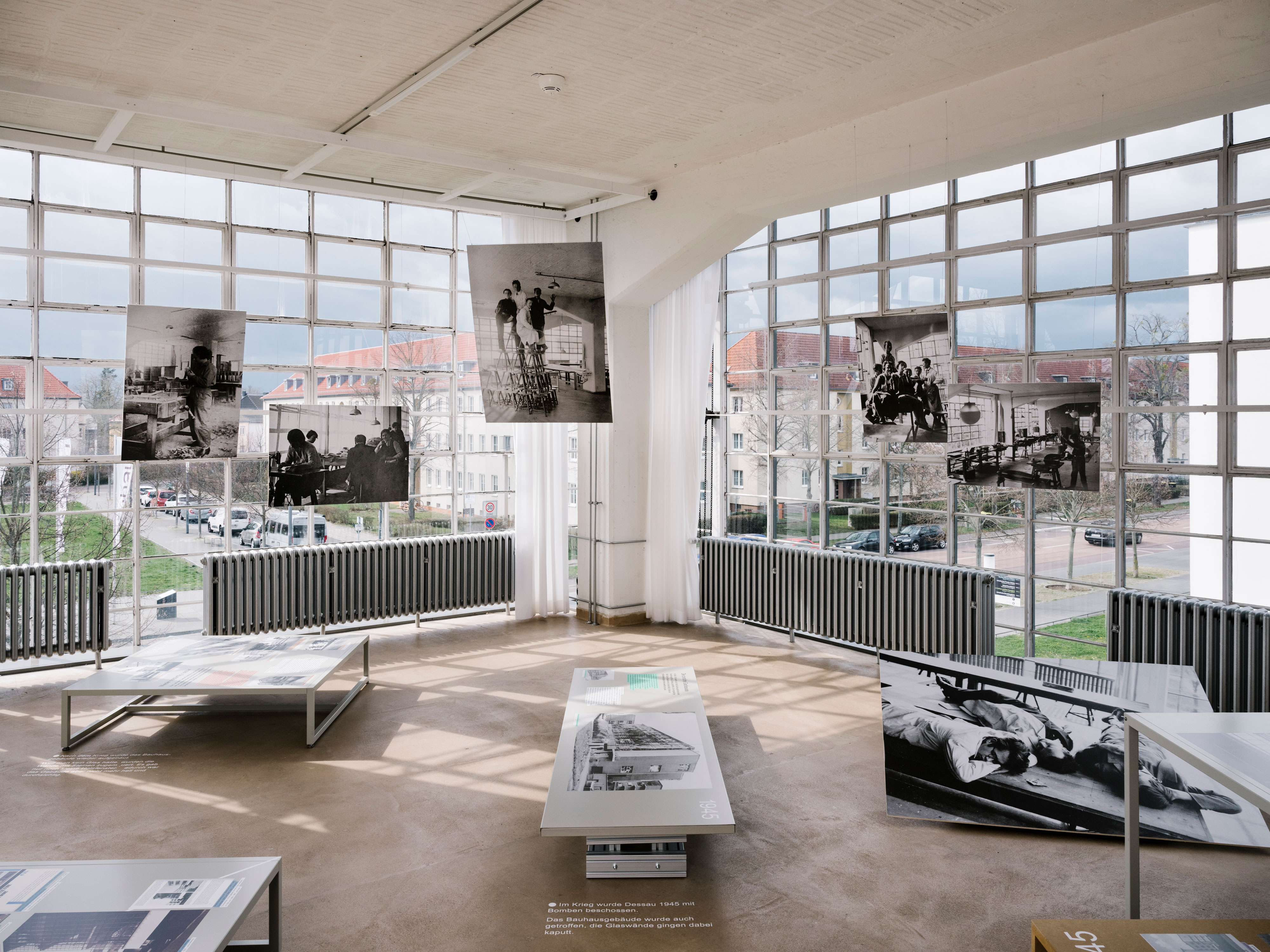 Bauhaus Dessau Exhibition Explores Algae and Fungi for Sustainable Construction